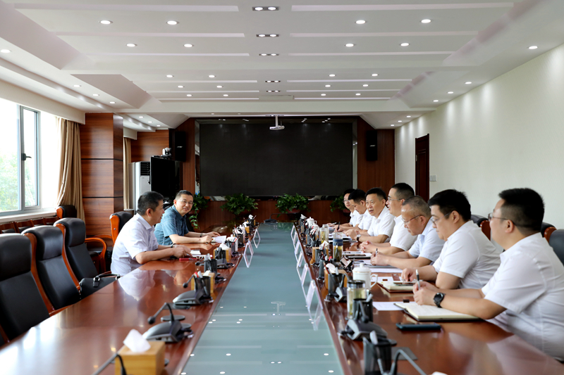 建工控股黨委委員、總會計師王淑德赴公司調(diào)研 - 副本