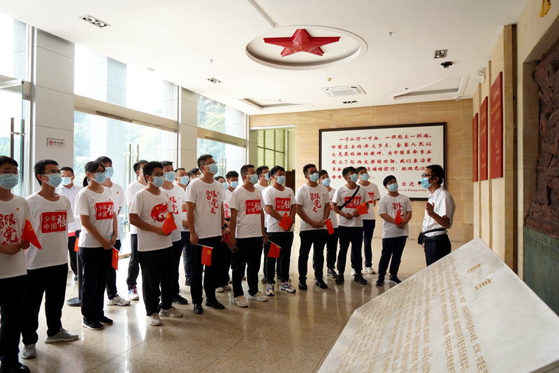 公司團(tuán)委開展“喜迎二十大、永遠(yuǎn)跟黨走、奮進(jìn)新征程”主題團(tuán)日活動7