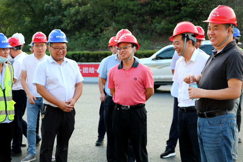 江西省交通運輸廳副廳長王昭春深入吉康改擴建C1標施工現(xiàn)場調(diào)研指導(dǎo)