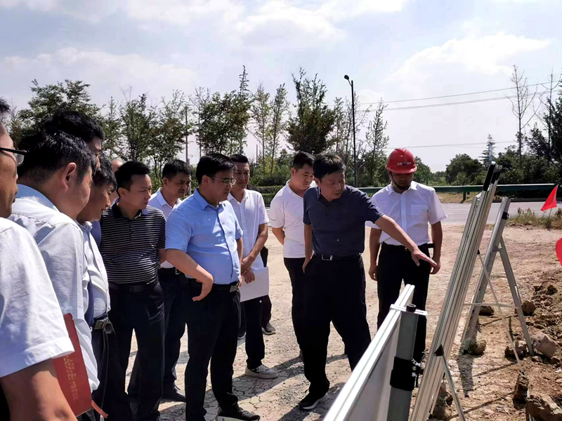 亳州市委常委、副市長左龍蒞臨亳蒙預(yù)制標(biāo)調(diào)研指導(dǎo)